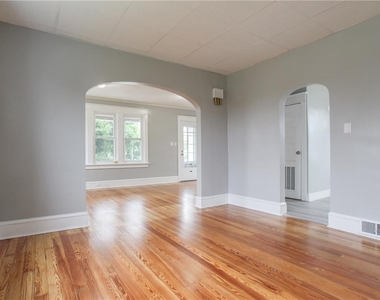 933 Philadelphia Road - Photo Thumbnail 5