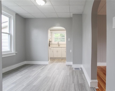 933 Philadelphia Road - Photo Thumbnail 6