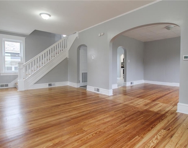 933 Philadelphia Road - Photo Thumbnail 4