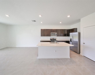 3531 White Dandelion Court - Photo Thumbnail 4