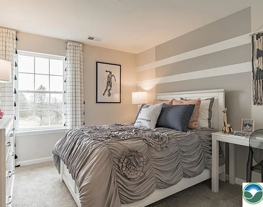 1043 Turnstone Drive - Photo Thumbnail 15
