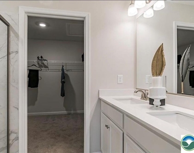 1043 Turnstone Drive - Photo Thumbnail 10