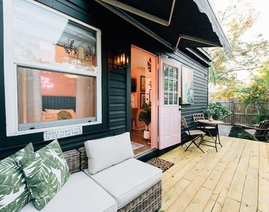 2705 N Oakdale Avenue - Photo Thumbnail 13