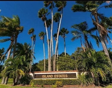 660 Island Way - Photo Thumbnail 58