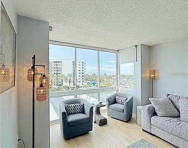 660 Island Way - Photo Thumbnail 11
