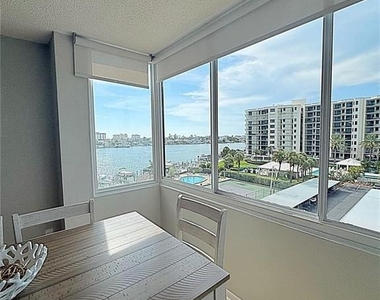 660 Island Way - Photo Thumbnail 2