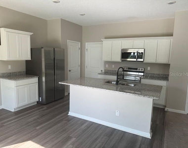 11668 Adam Lee Way - Photo Thumbnail 4