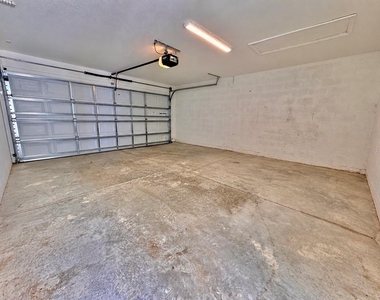 5062 Avalon Park Boulevard - Photo Thumbnail 19