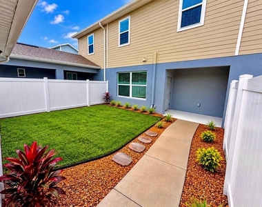 5062 Avalon Park Boulevard - Photo Thumbnail 21