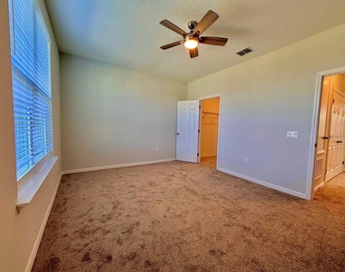 5062 Avalon Park Boulevard - Photo Thumbnail 11
