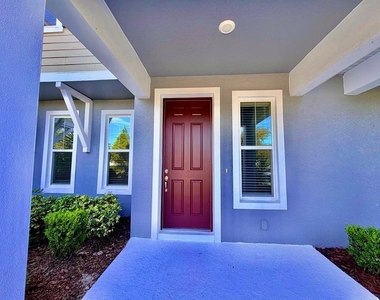 5062 Avalon Park Boulevard - Photo Thumbnail 2