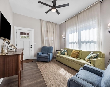 3002 N 16th Street - Photo Thumbnail 1
