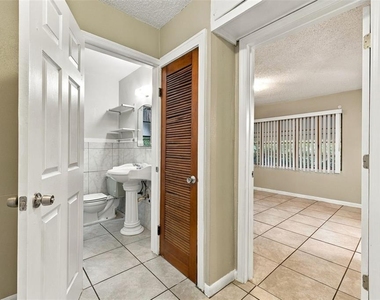116 W Osborne Avenue - Photo Thumbnail 19