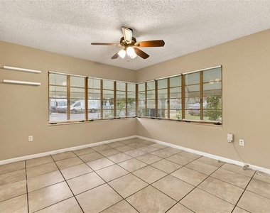 116 W Osborne Avenue - Photo Thumbnail 15