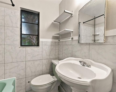 116 W Osborne Avenue - Photo Thumbnail 20
