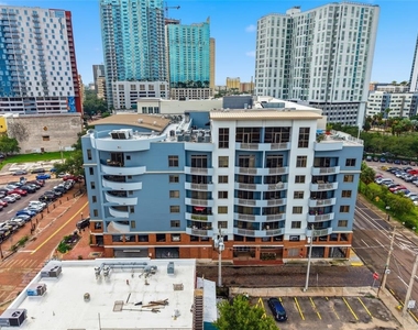 1108 N Franklin Street - Photo Thumbnail 31