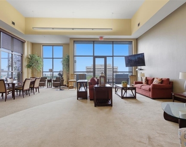 1108 N Franklin Street - Photo Thumbnail 25