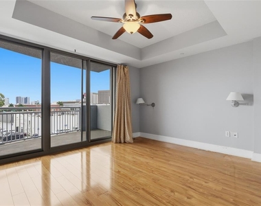 1108 N Franklin Street - Photo Thumbnail 8