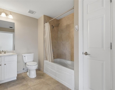 1108 N Franklin Street - Photo Thumbnail 16