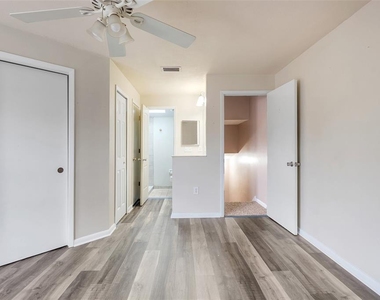 3112 S Semoran Boulevard - Photo Thumbnail 22