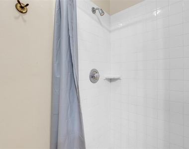 3112 S Semoran Boulevard - Photo Thumbnail 15