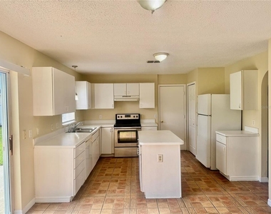 1131 Chichester Court - Photo Thumbnail 13