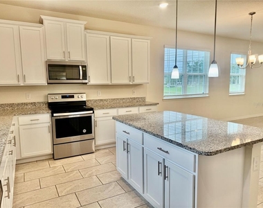 5831 Soter Lane - Photo Thumbnail 11