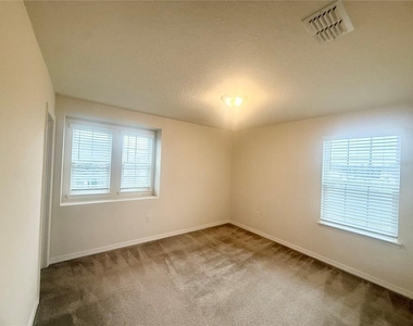 5831 Soter Lane - Photo Thumbnail 22