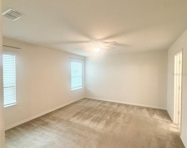 5831 Soter Lane - Photo Thumbnail 27