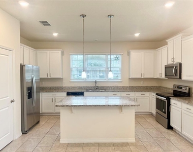 5831 Soter Lane - Photo Thumbnail 10
