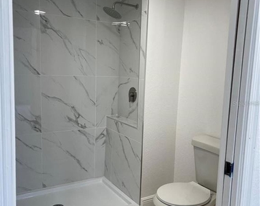 13905 Fairway Island Drive - Photo Thumbnail 9