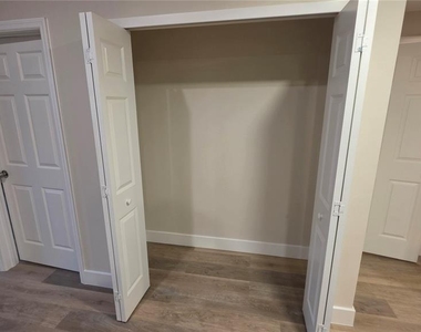 4424 S Texas Avenue - Photo Thumbnail 13