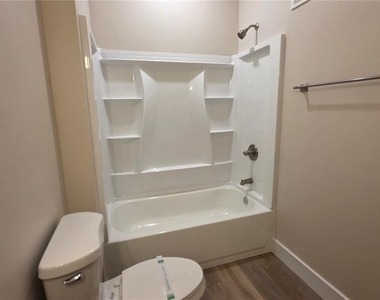 4424 S Texas Avenue - Photo Thumbnail 16