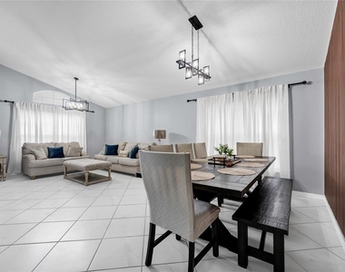 119 Hypolita Avenue - Photo Thumbnail 3