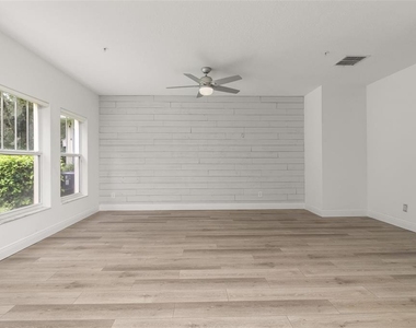 9772 Tivoli Villa Drive - Photo Thumbnail 11