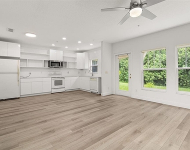 9772 Tivoli Villa Drive - Photo Thumbnail 14