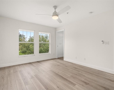 9772 Tivoli Villa Drive - Photo Thumbnail 22