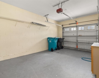 9772 Tivoli Villa Drive - Photo Thumbnail 5