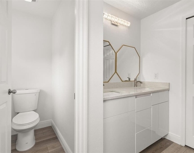 9772 Tivoli Villa Drive - Photo Thumbnail 27