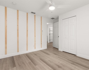 9772 Tivoli Villa Drive - Photo Thumbnail 20