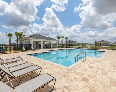 1267 Normandy Drive - Photo Thumbnail 41
