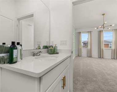1267 Normandy Drive - Photo Thumbnail 6