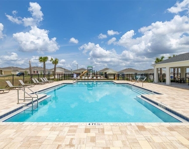 1267 Normandy Drive - Photo Thumbnail 43