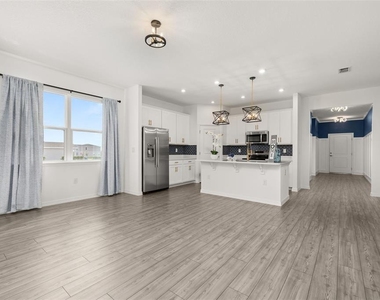 1267 Normandy Drive - Photo Thumbnail 15