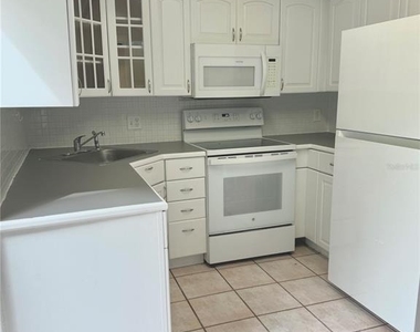 191 Wimbledon Lake Drive - Photo Thumbnail 6
