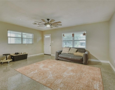 1508 Montcalm Street - Photo Thumbnail 11