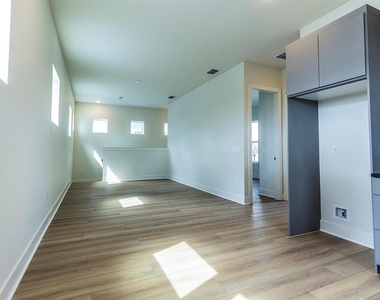 9620 Duflo Way - Photo Thumbnail 1