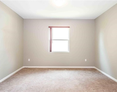 922 Suffolk - Photo Thumbnail 22