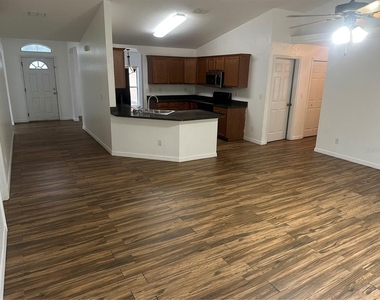 15448 Sw 29th Street - Photo Thumbnail 4