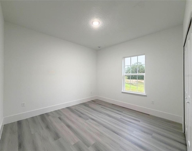 469 Marion Oaks Pass - Photo Thumbnail 13